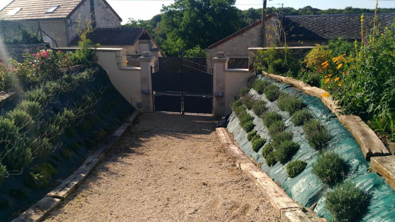 Villa Le Germoir à Dommiers Extérieur photo