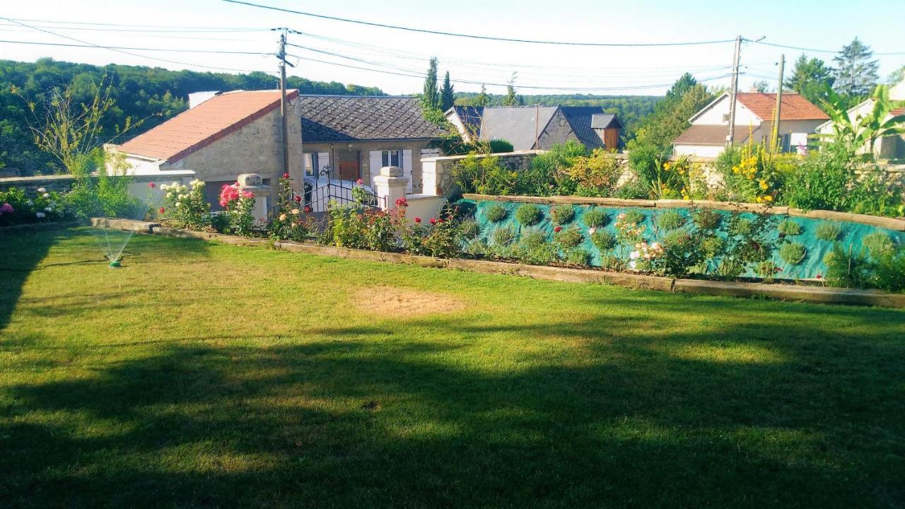 Villa Le Germoir à Dommiers Extérieur photo